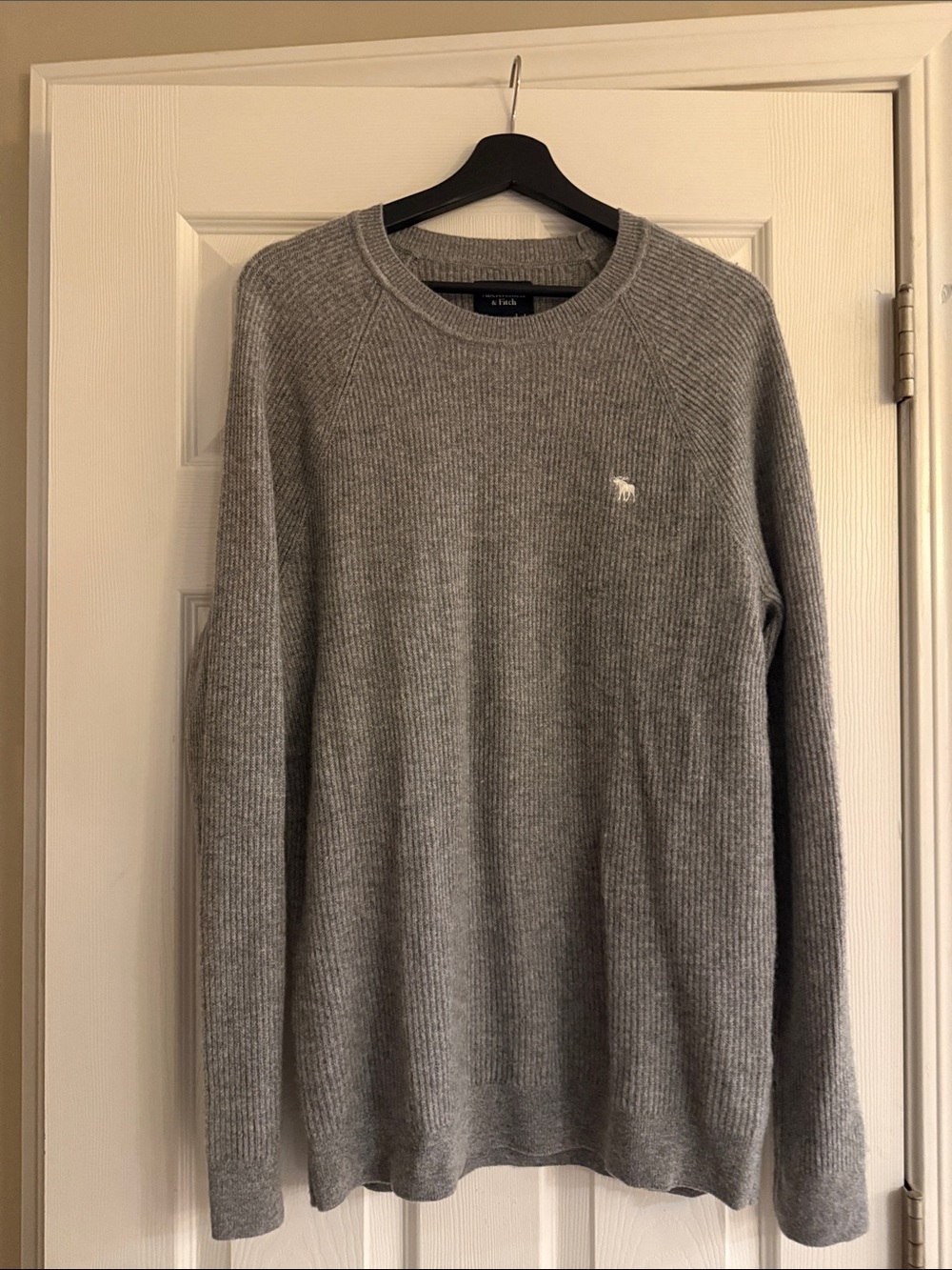 Men's Abercrombie Cashmere Gray Crewneck Sweater - Classic Rib Knit
